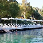 Ξενοδοχείο Il Riccio House 4*